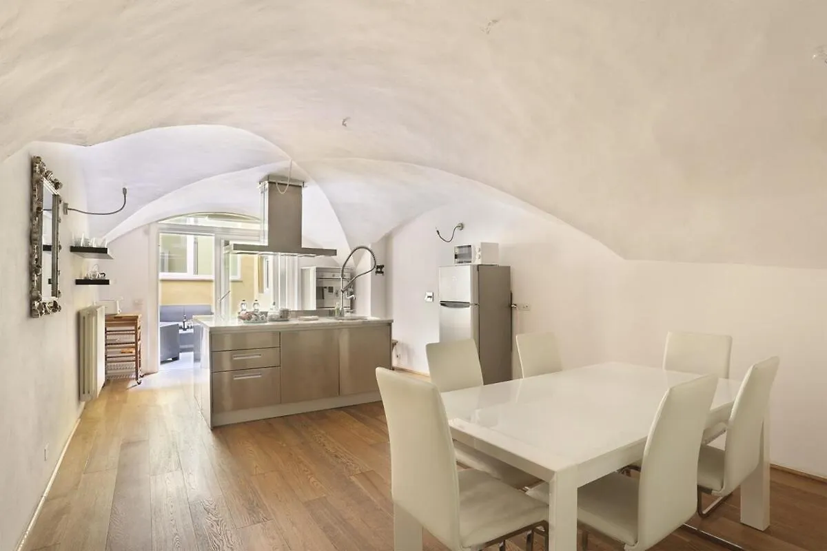 Apartment Historic Loft In The Heart Of Florence